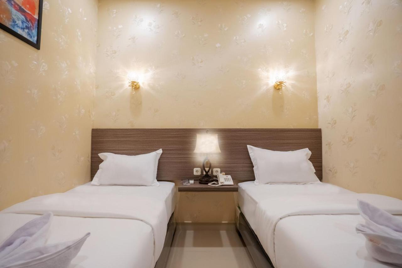 De'Tonga Hotel Medan Exterior foto